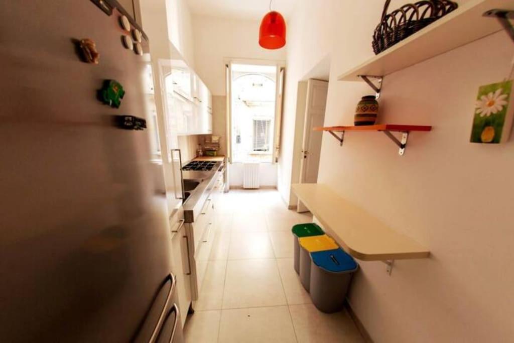 Alkimia Apartment Наполи Екстериор снимка